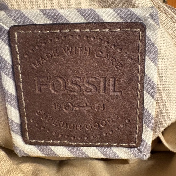 Fossil Handbag Crossbody Bag Excellent Condition Adjustable Strap - Picture 9 of 11